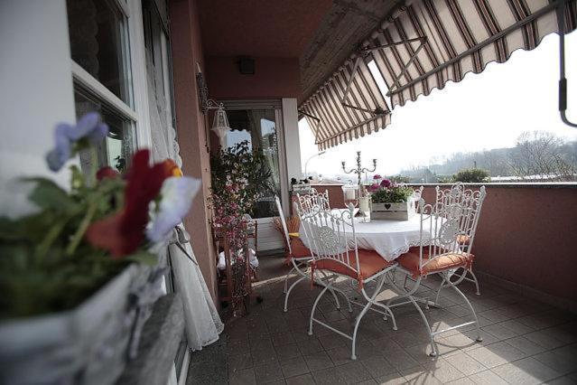 B&B La Casa Di Pamela Casciago Eksteriør bilde