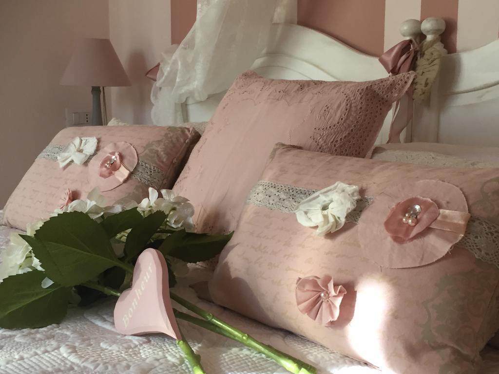B&B La Casa Di Pamela Casciago Eksteriør bilde