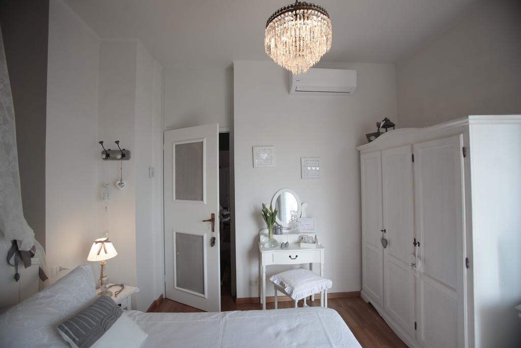 B&B La Casa Di Pamela Casciago Eksteriør bilde