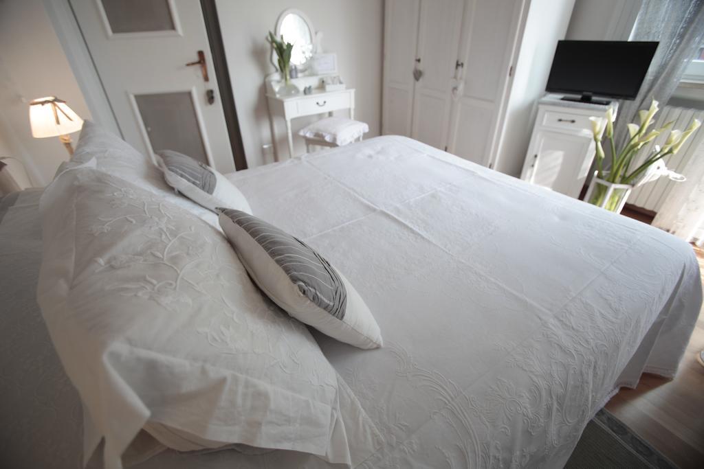 B&B La Casa Di Pamela Casciago Eksteriør bilde