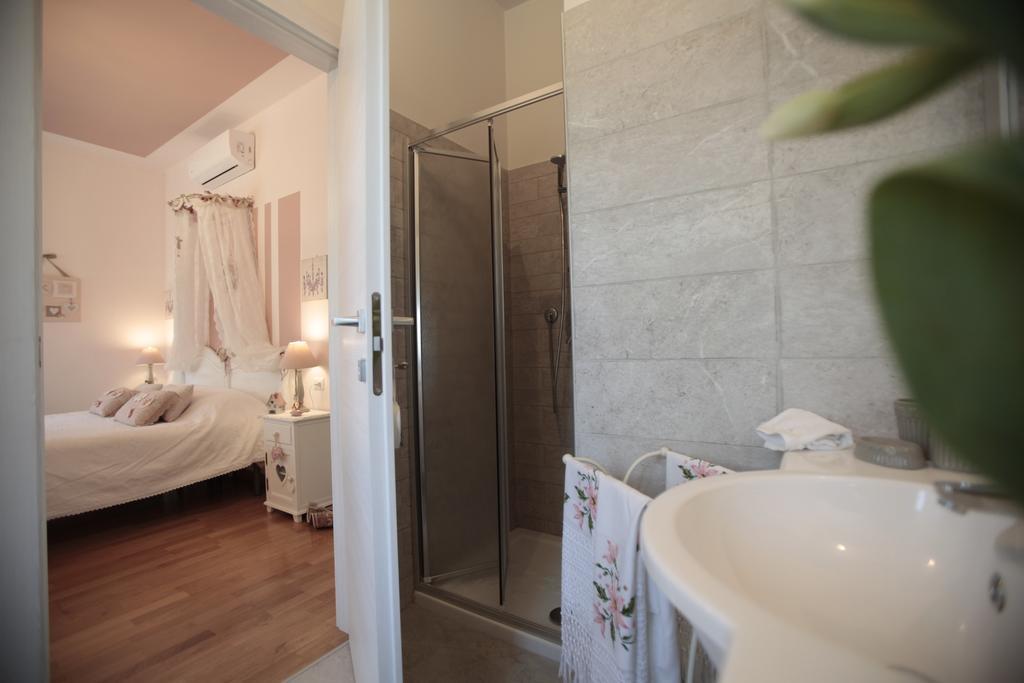 B&B La Casa Di Pamela Casciago Eksteriør bilde