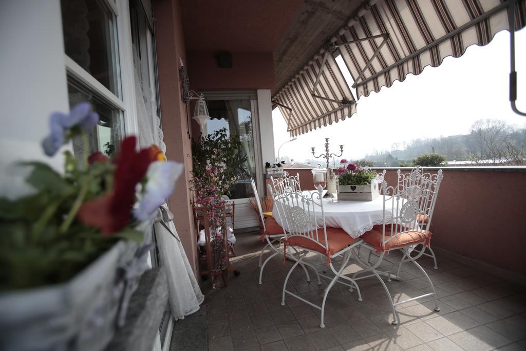B&B La Casa Di Pamela Casciago Eksteriør bilde
